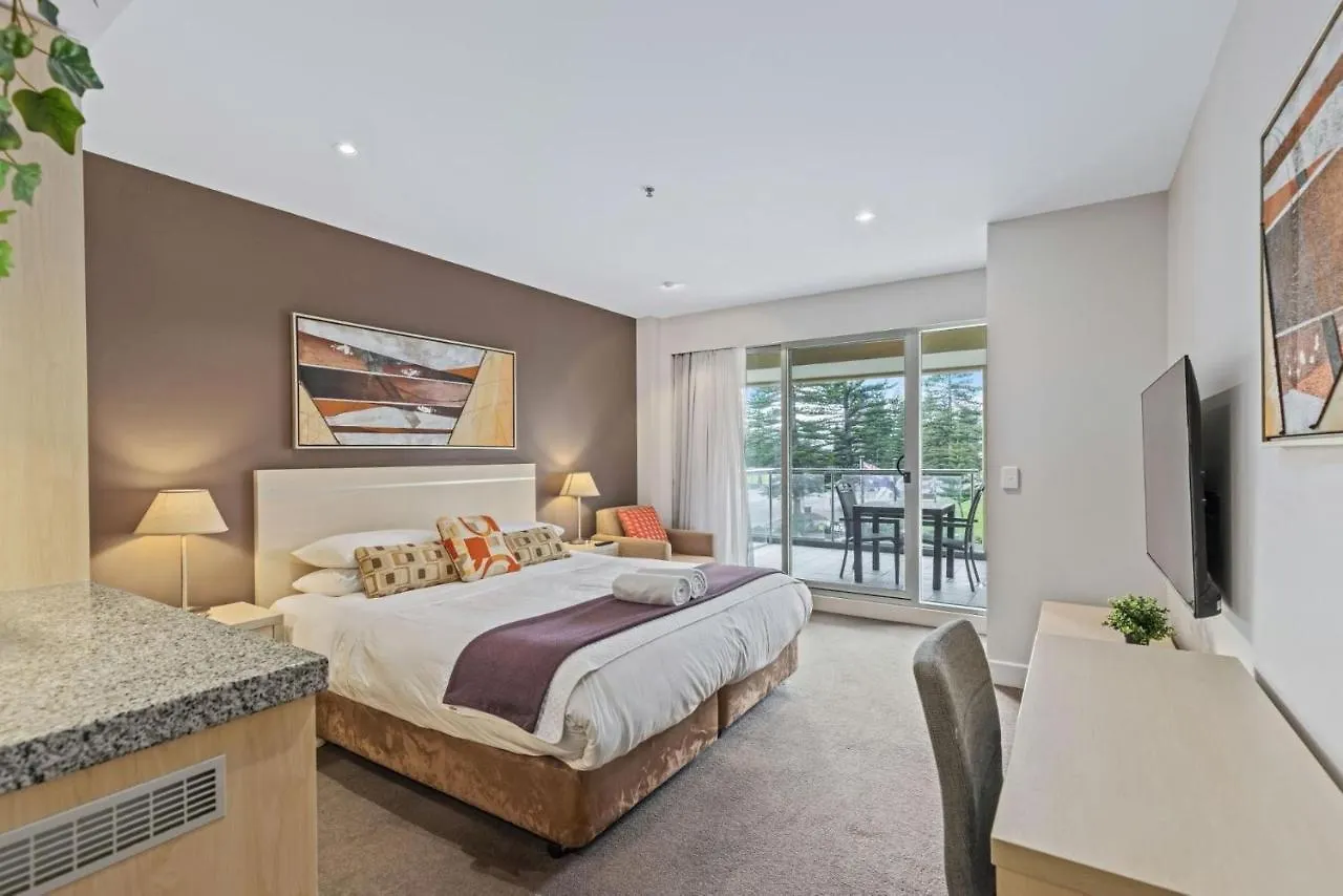 Belle Escapes - Glenelg Shores Family Stay